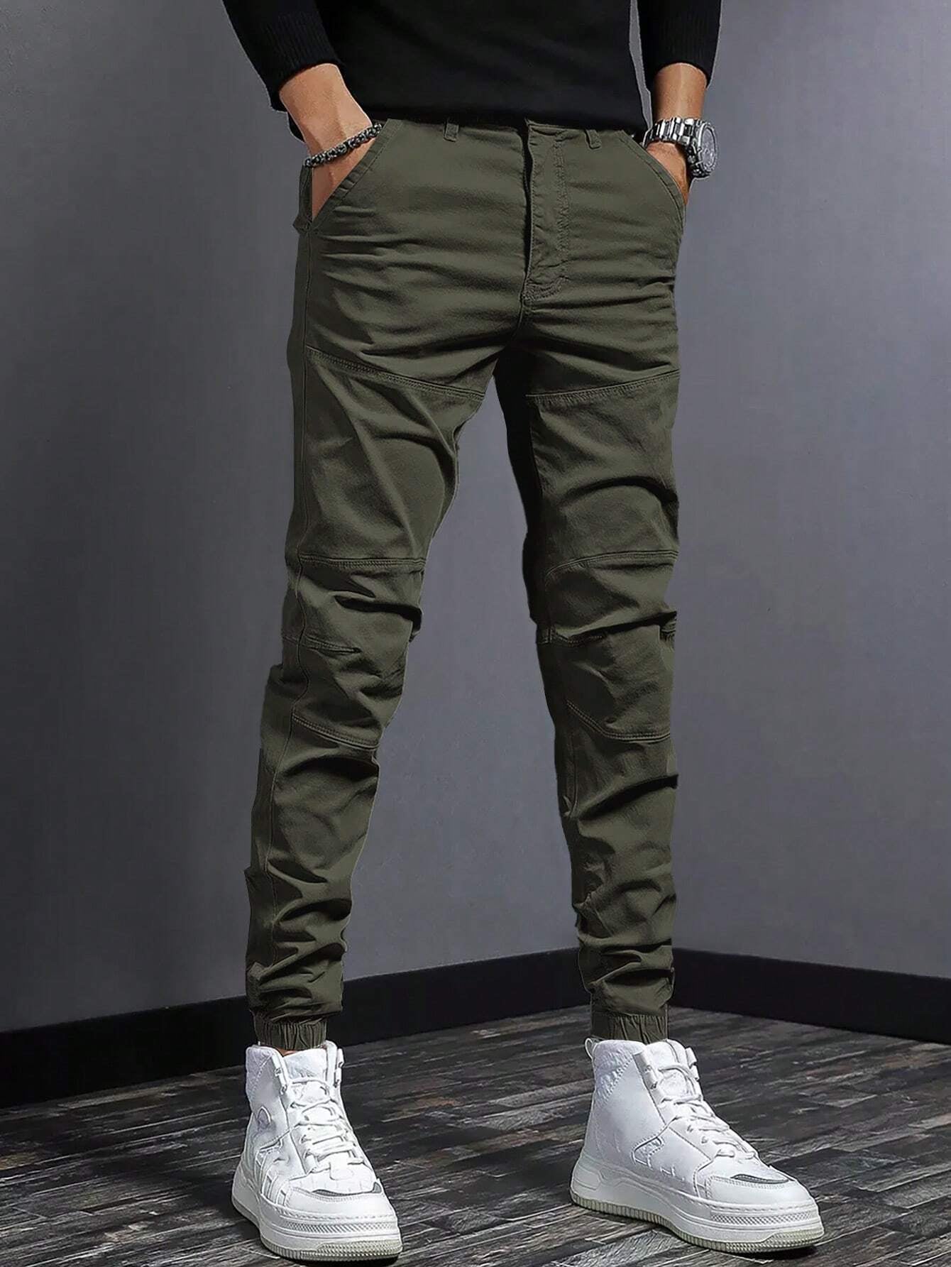 Manfinity Men Solid Slant Pocket Pants