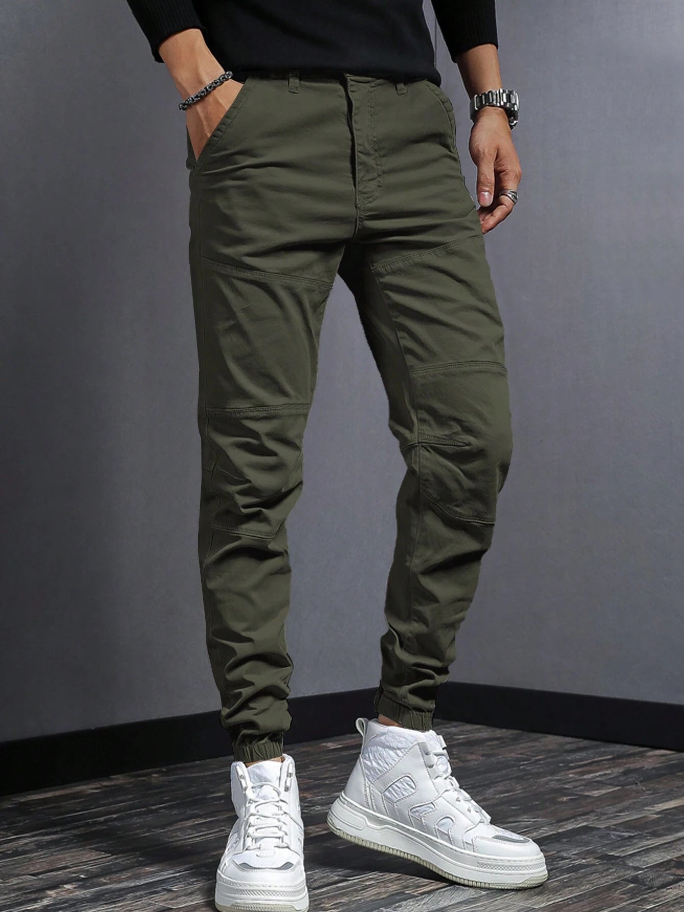 Manfinity Men Solid Slant Pocket Pants